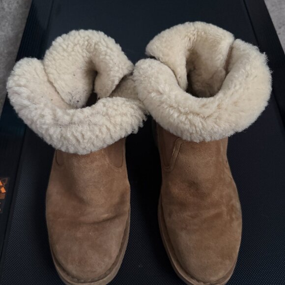 UGG Australia Naiyah Ankle Boot Tan Suede Sheepskin Lace Up Heel 1020144 Sz 7 - Picture 9 of 9